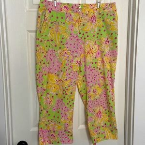 3/4 length pants with adorable horse and lily pattern